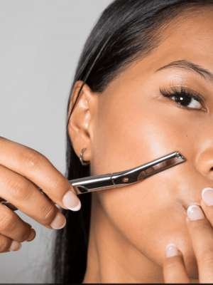 Dermaplane Facial